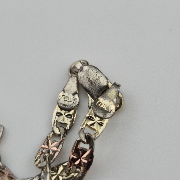 8" Italian 18K Solid Gold Tri Color Heart Bracelet 4.52g 750 Italy Textured - Picture 3 of 13